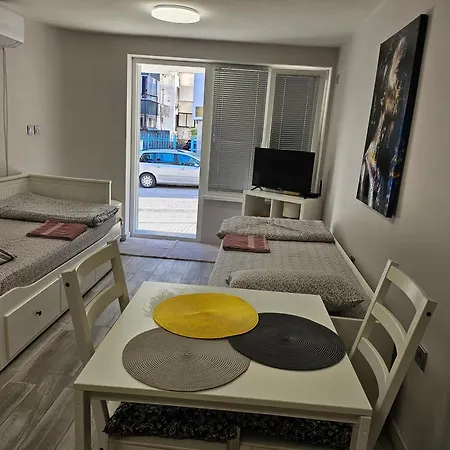 студио за гости на град Бургас